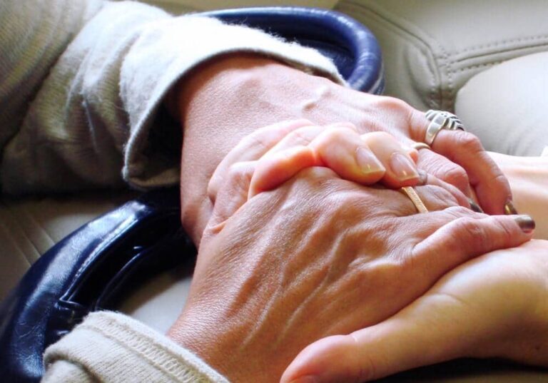 How-to-Protect-a-Loved-One-in-a-Nursing-Home